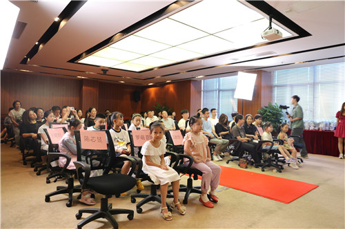 獎學金5_副本.jpg 獎學金5_副本.jpg